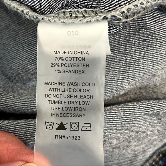 Vince Camuto Classic Trucker Denim Jacket Mood Indigo Size XL - Picture 7 of 7